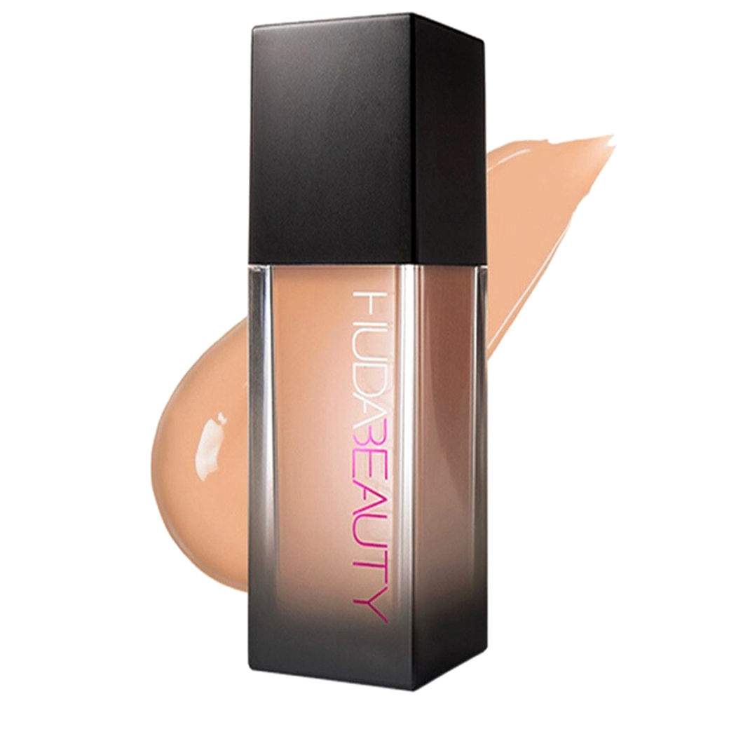 huda-beauty-full-coverage-liquid-foundation-latte-300n-glamme